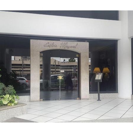 Departamento En Microcentro Con Cochera Salta Exterior photo